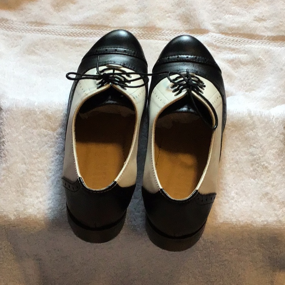 Shoes - Picture 5 of 5